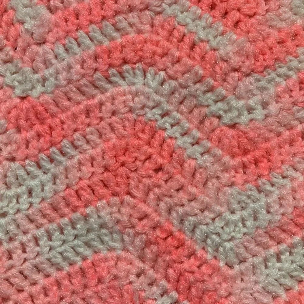 Vintage Hand Knit Chunky Poncho Cape‎ White Light Pastel Pink Zig Zag Stripe